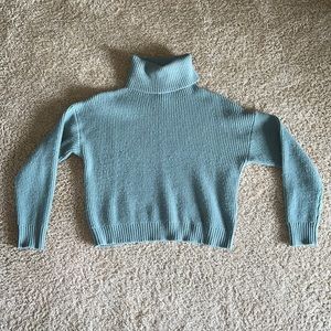 Blue cropped knit turtleneck sweater